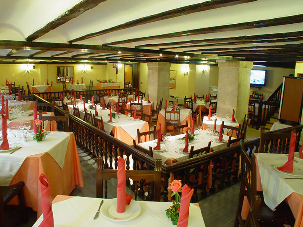 Hotel Nuevo Arlanza Covarrubias Luaran gambar