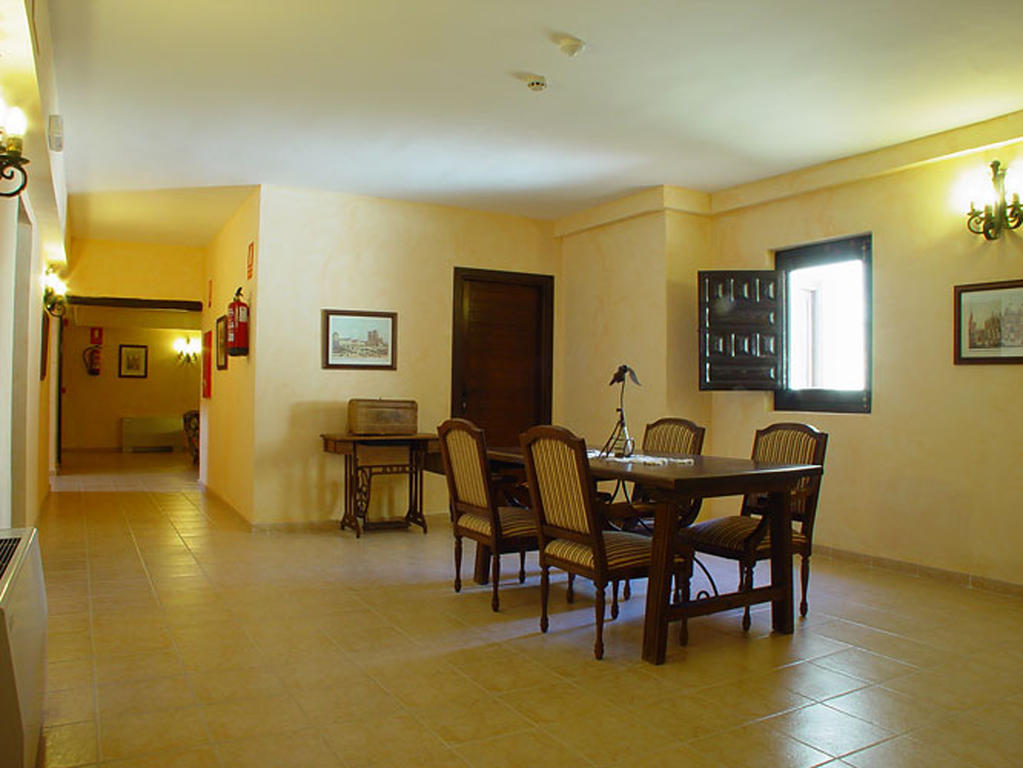 Hotel Nuevo Arlanza Covarrubias Luaran gambar