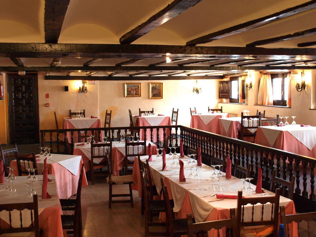 Hotel Nuevo Arlanza Covarrubias Luaran gambar