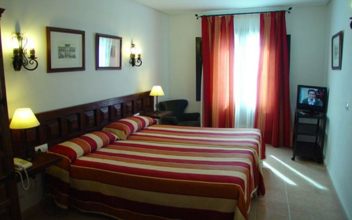 Hotel Nuevo Arlanza Covarrubias Luaran gambar
